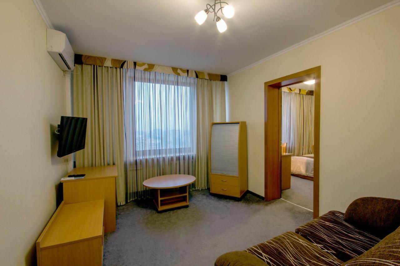 Tourist Hotel มินสก์ ภายนอก รูปภาพ